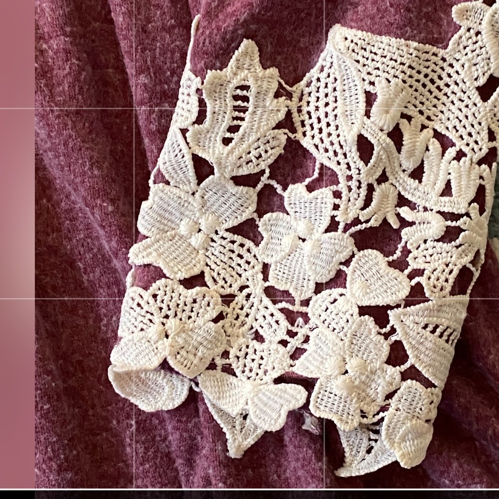Entro Burgundy Tunic with Cream Lace Accents - Picture 2 of 4